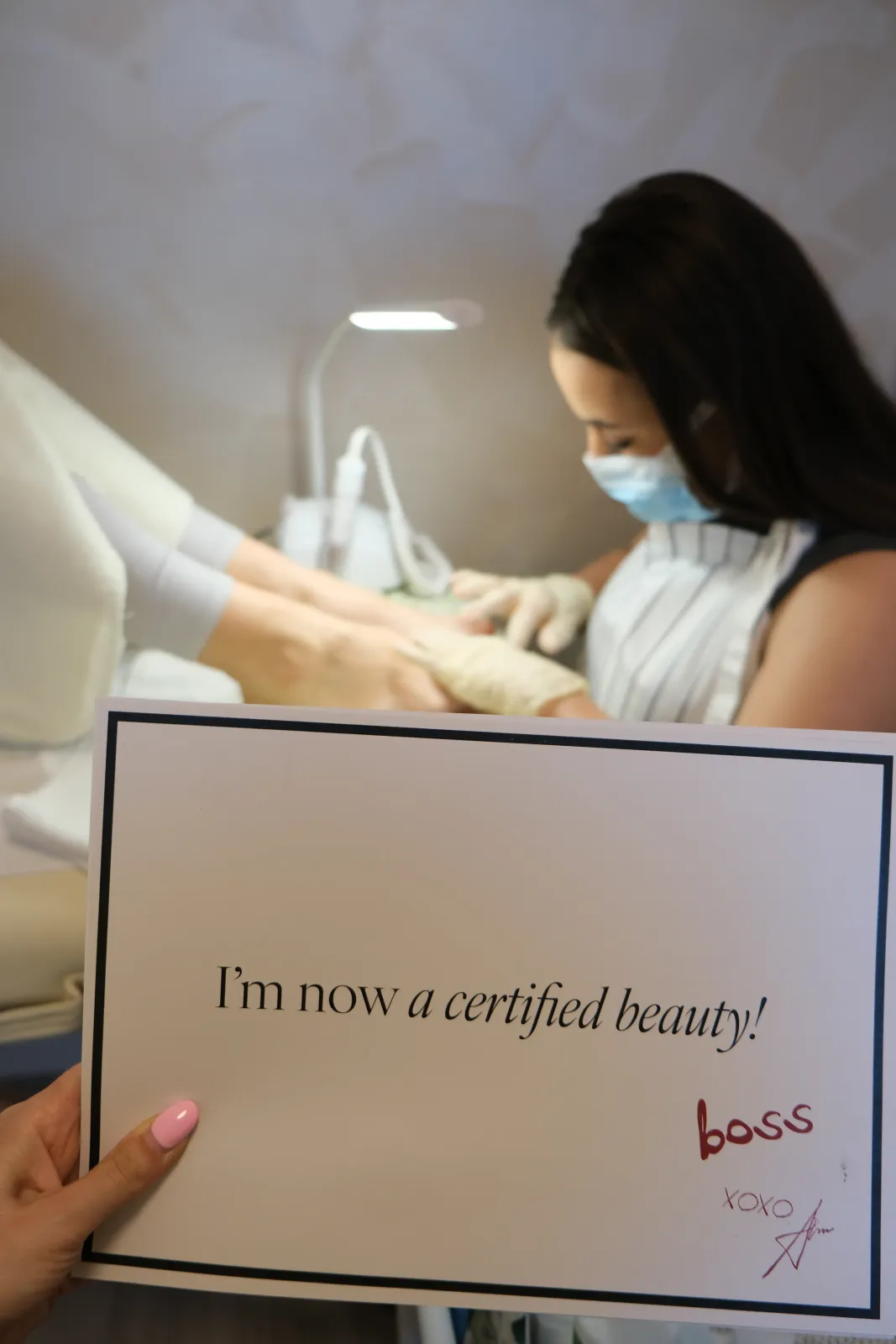 Adna Hadžalić, ustanoviteljica salona Adna Cosmetics na Vrhniki